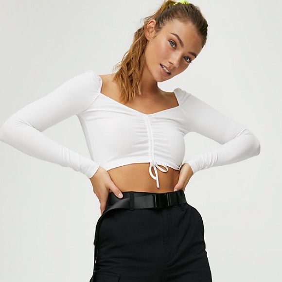 Aritzia TNA 90s Malibu longsleeve - Picture 3 of 3